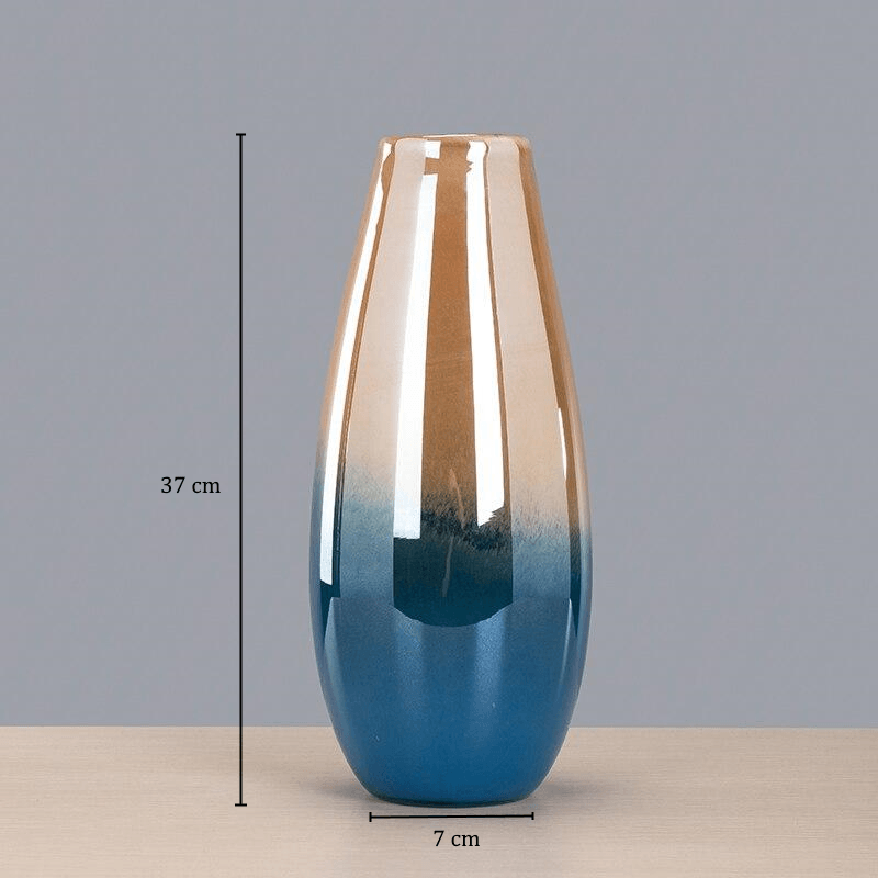 Meganus luxury Vase