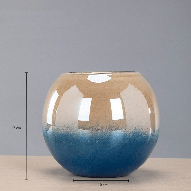 Meganus luxury Vase