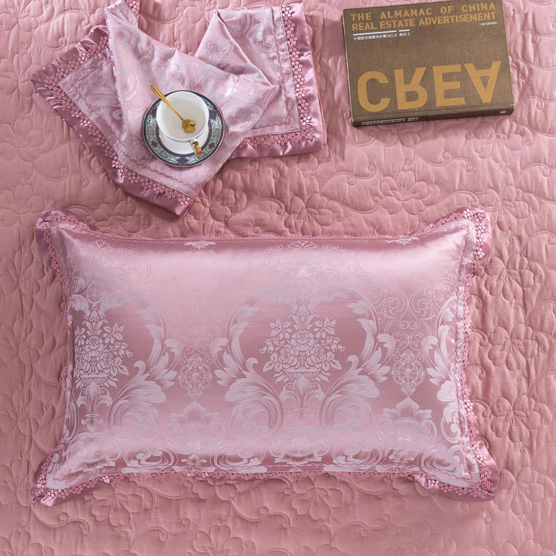 Lynda Bedding set