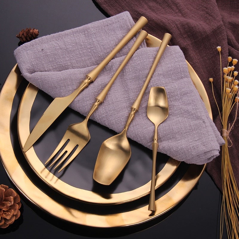 Oger Flatware Set