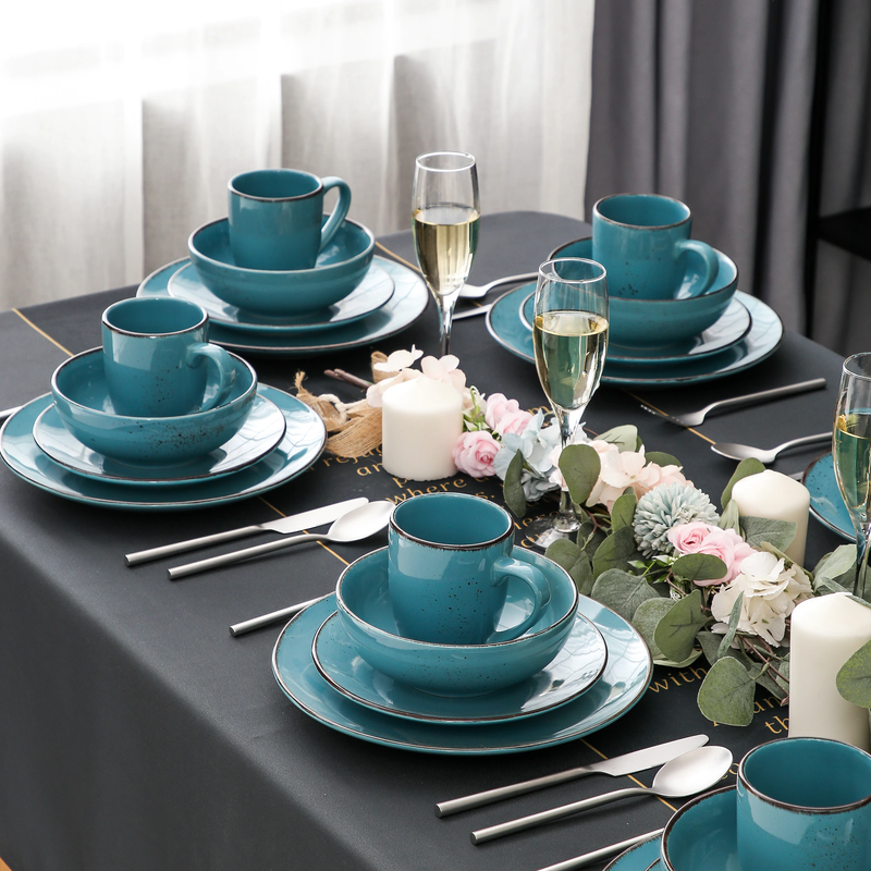 Thyone Porcelain Dinner Set