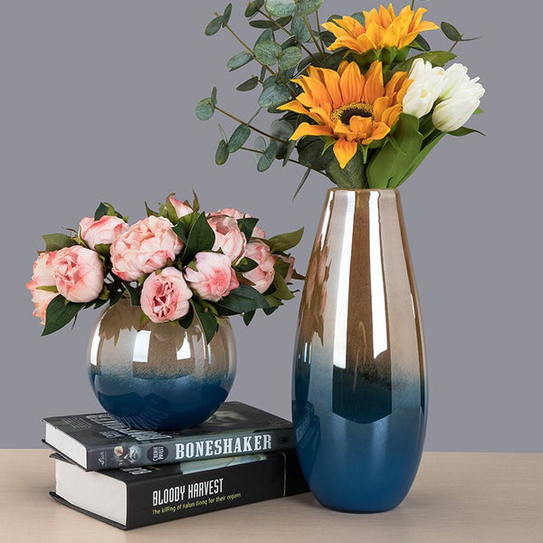 Meganus luxury Vase